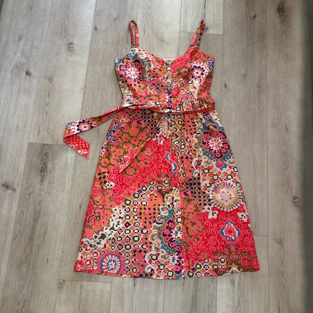 J.Crew Dress size 4 fun design and tie with pockets